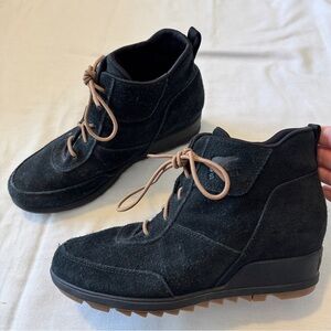 Sorel 10 Evie Sport Lace Black Suede Booties Low Wedge Boots Waterproof